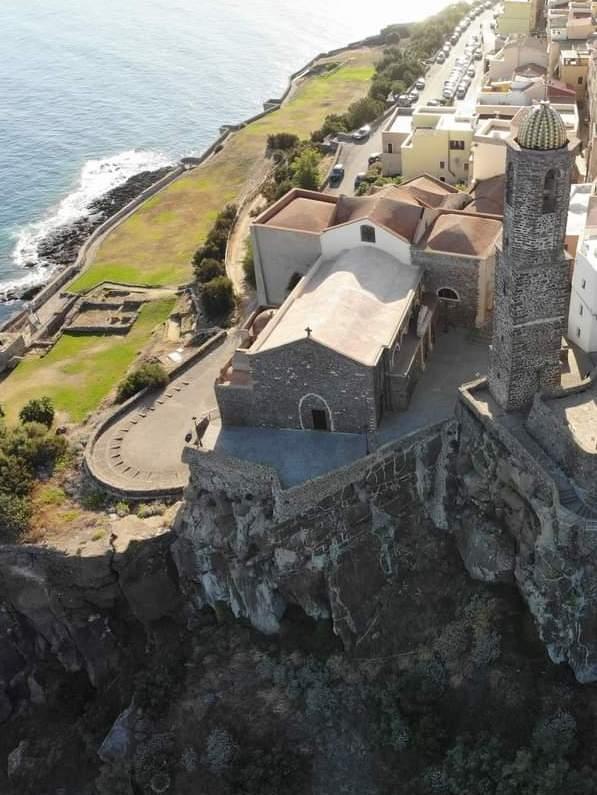 Casting alla ricerca di comparse per un film prodotto da Netflix