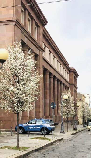 Straniero segregato in casa, obbligo di dimora all’imprenditore