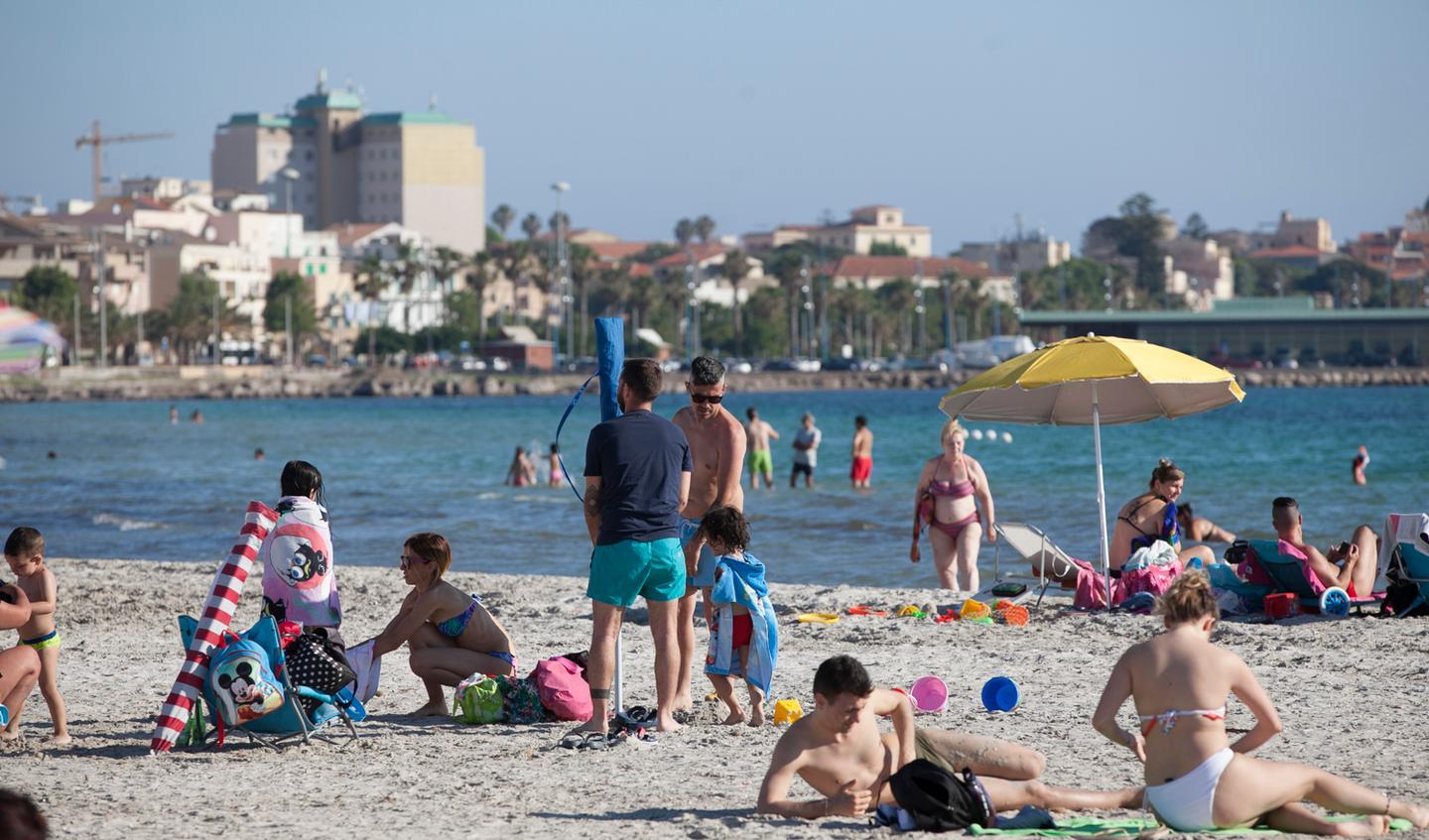 La Sardegna si prepara all’assalto di dieci milioni di turisti 