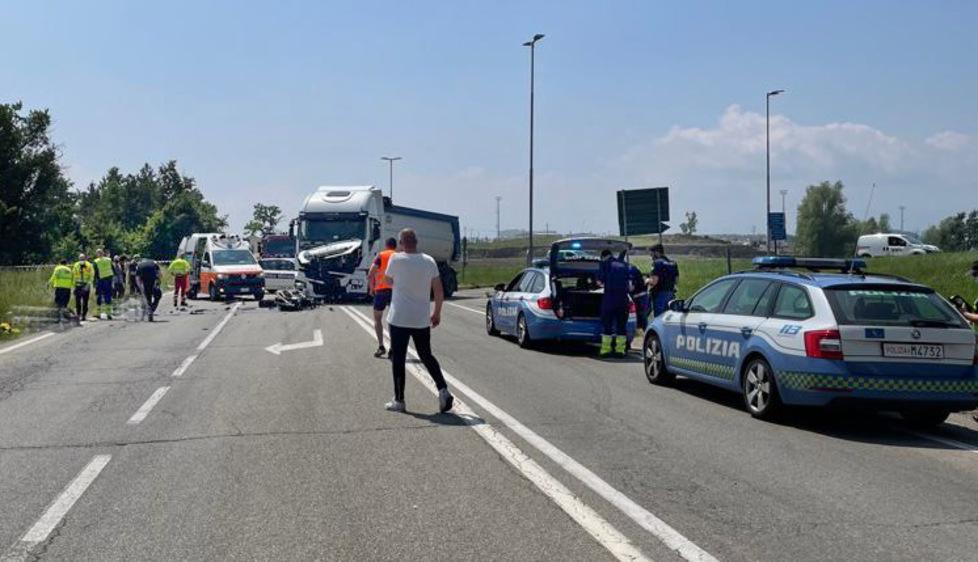 Di Castelnuovo le vittime dell'incidente di Pavullo: «Anna e Mario eccezionali L’Harley la loro passione» 