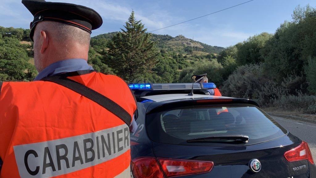 Con 3 chili e mezzo di droga in auto forza il blocco dei carabinieri di Bonorva: manette per un 28enne di Fonni