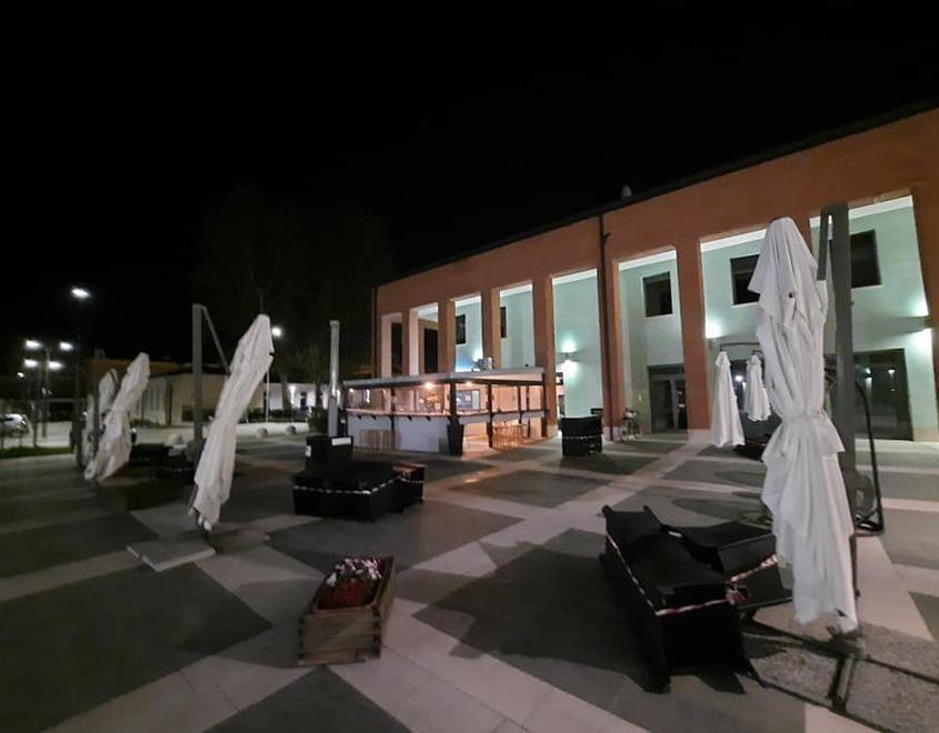 Montano il ring ma è “zona gialla” e l’evento di box viene sfrattato 