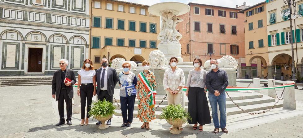 Torna a zampillare la Fontana, simbolo di piazza dei Leoni 