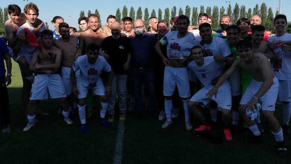 Il sindaco Paoli esulta con la squadra «Grande risultato in un anno difficile»