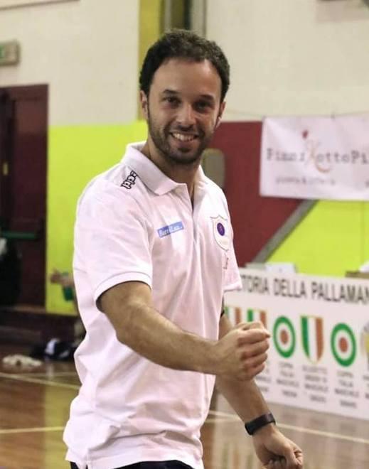 Il tecnico Luca Galluccio allenerà i Vikings anche in A1 