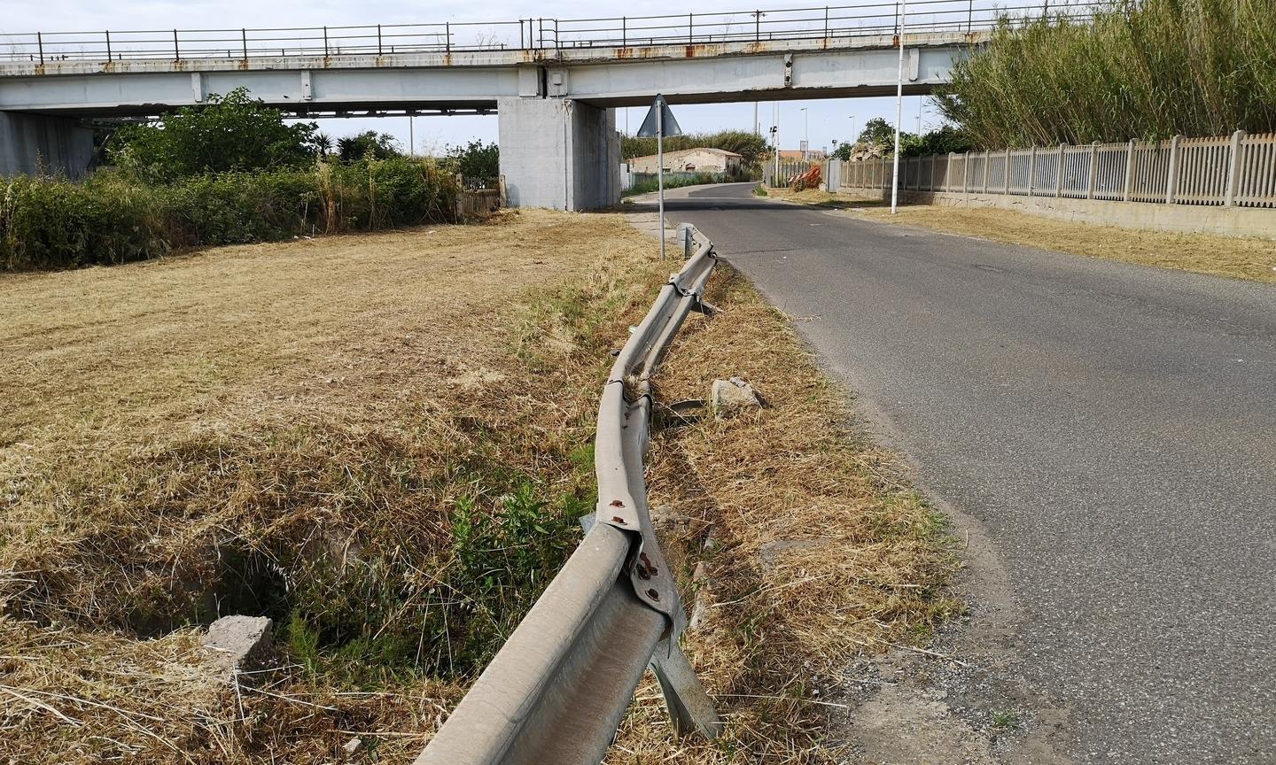 Guardrail sfondato da quasi un anno