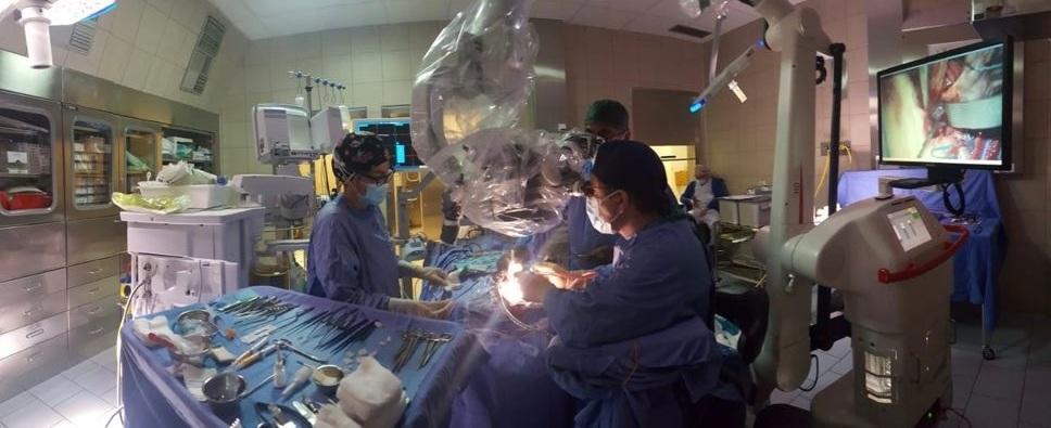 Neurochirurgia, impiantata una vertebra di carbonio a Nuoro