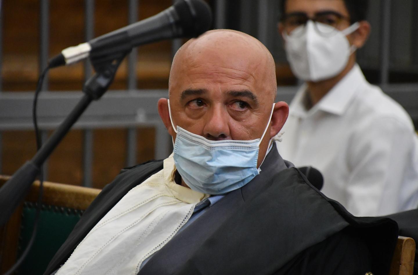 Fadda: «Aveva lei il coltello è scivolata e si è ferita» 