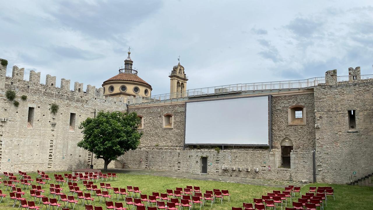 Torna il cinema sotto le stelle al Castello dell'Imperatore