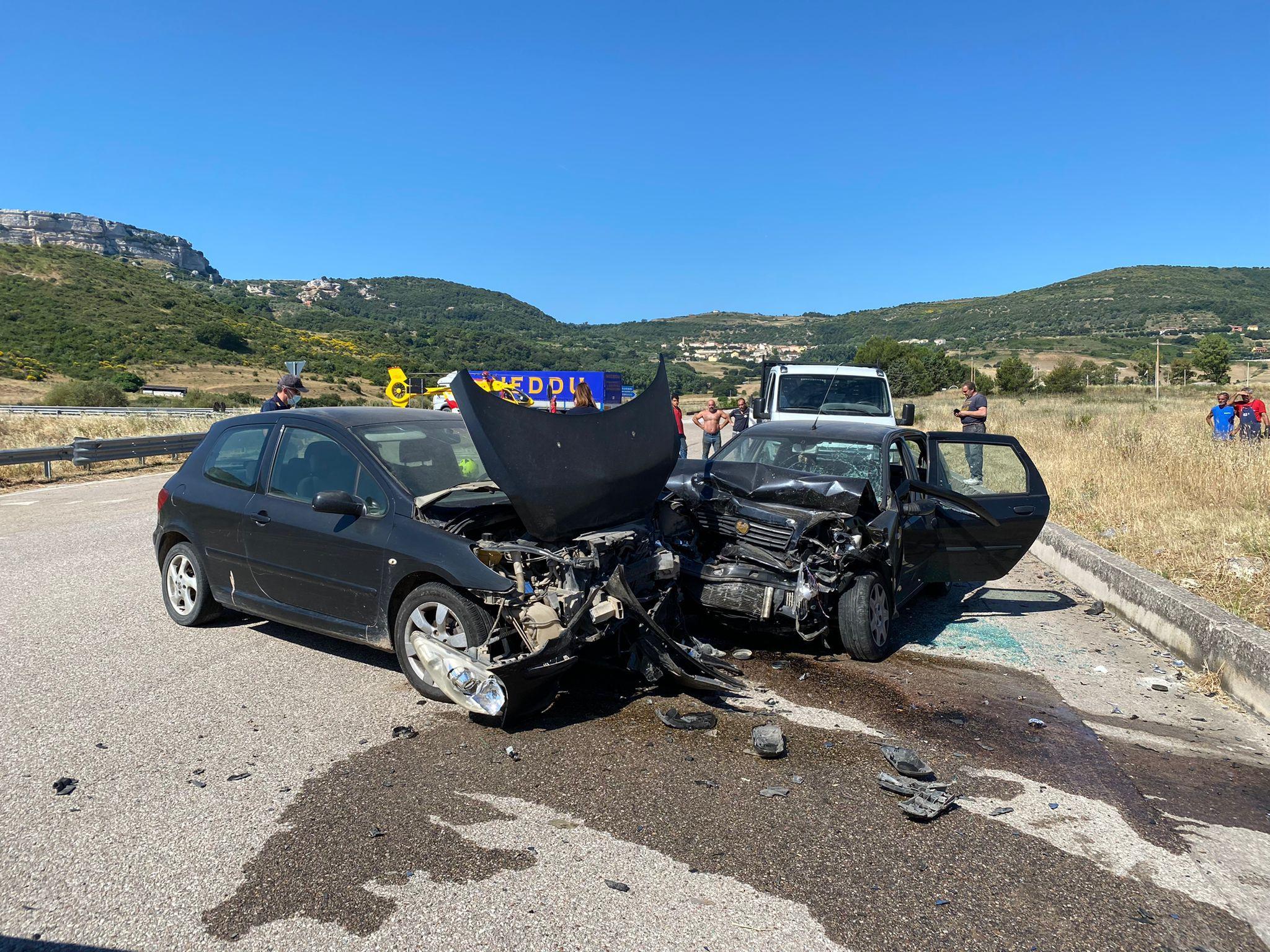 L'incidente fra Muros e Cargeghe (foto ivan nuvoli)