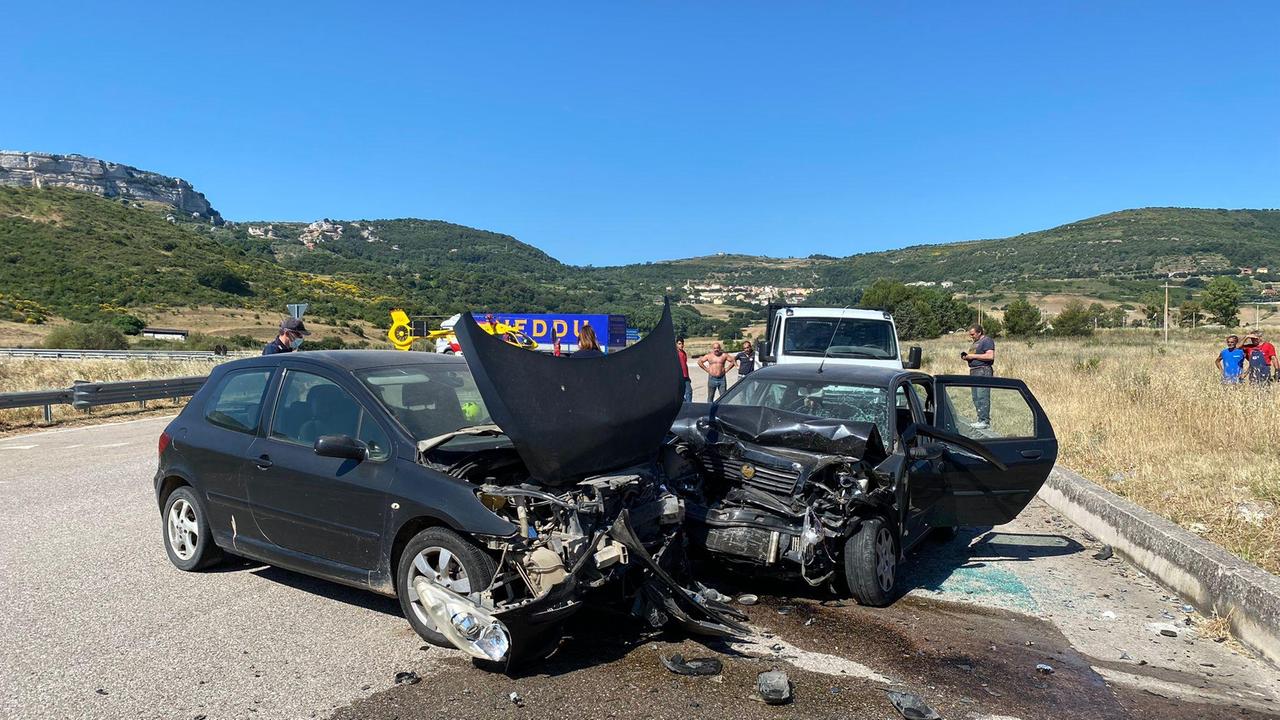 L'incidente fra Muros e Cargeghe (foto ivan nuvoli)