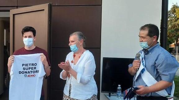 Dona il midollo osseo e salva un giovane francese malato