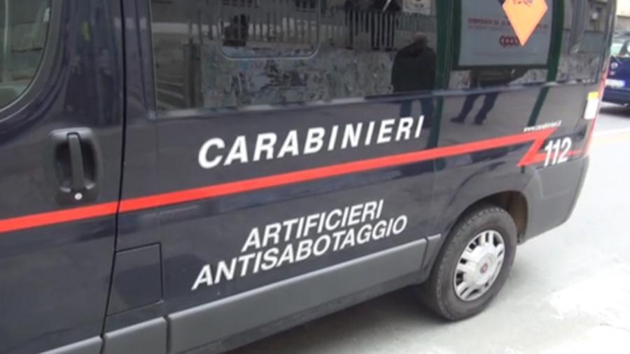 Pacco sospetto davanti a Banca Intesa a Siniscola