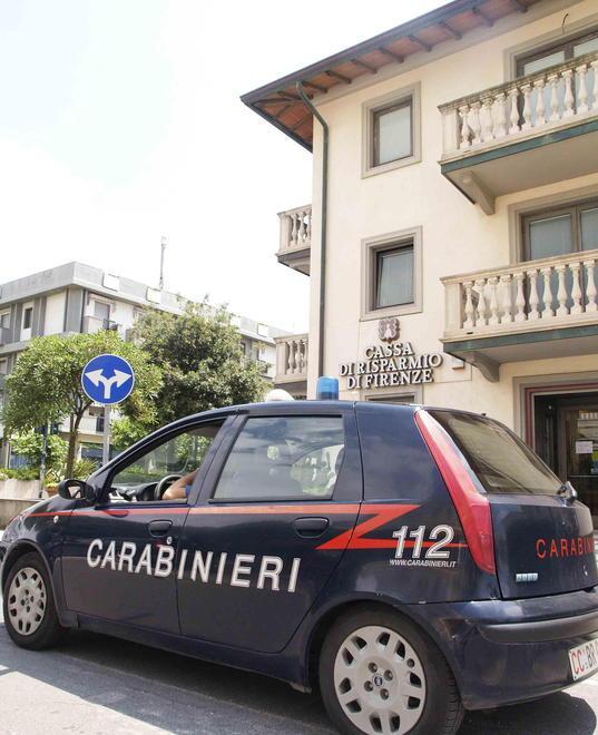 Due ladre seriali bloccate dopo un furto in casa a Lido 