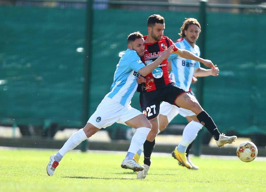 Lucchese, caccia agli under Piace il terzino Dell’Orfanello 