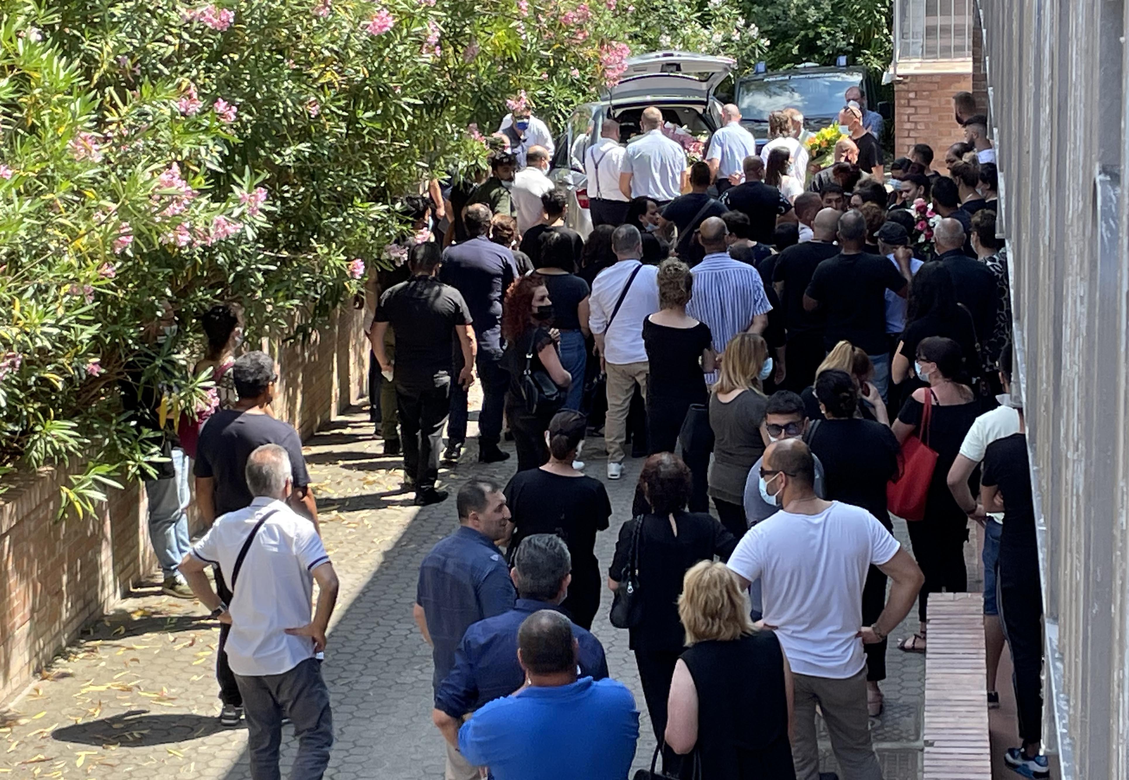 Il funerale a Castelfiorentino di Shpetim e Teuta Pasho (foto Carlo Sestini)