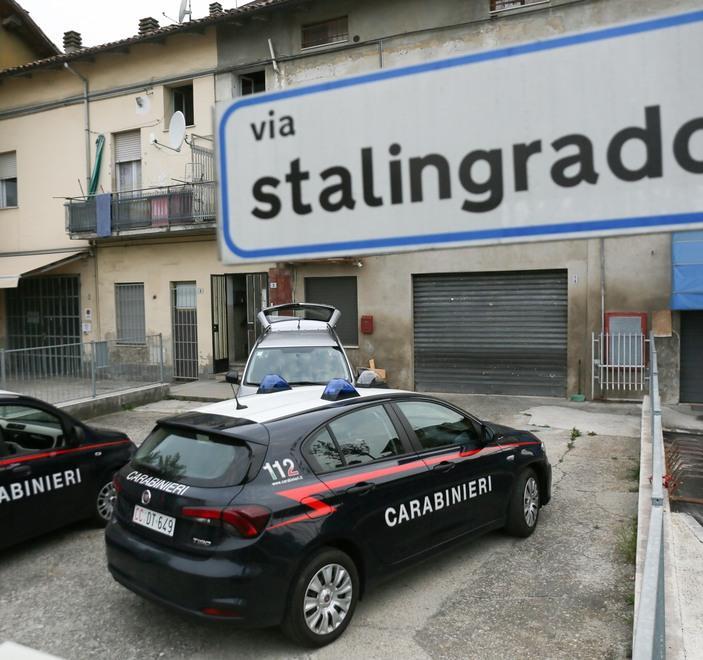 «Non abbiamo sentito nulla poi sono arrivati i carabinieri»