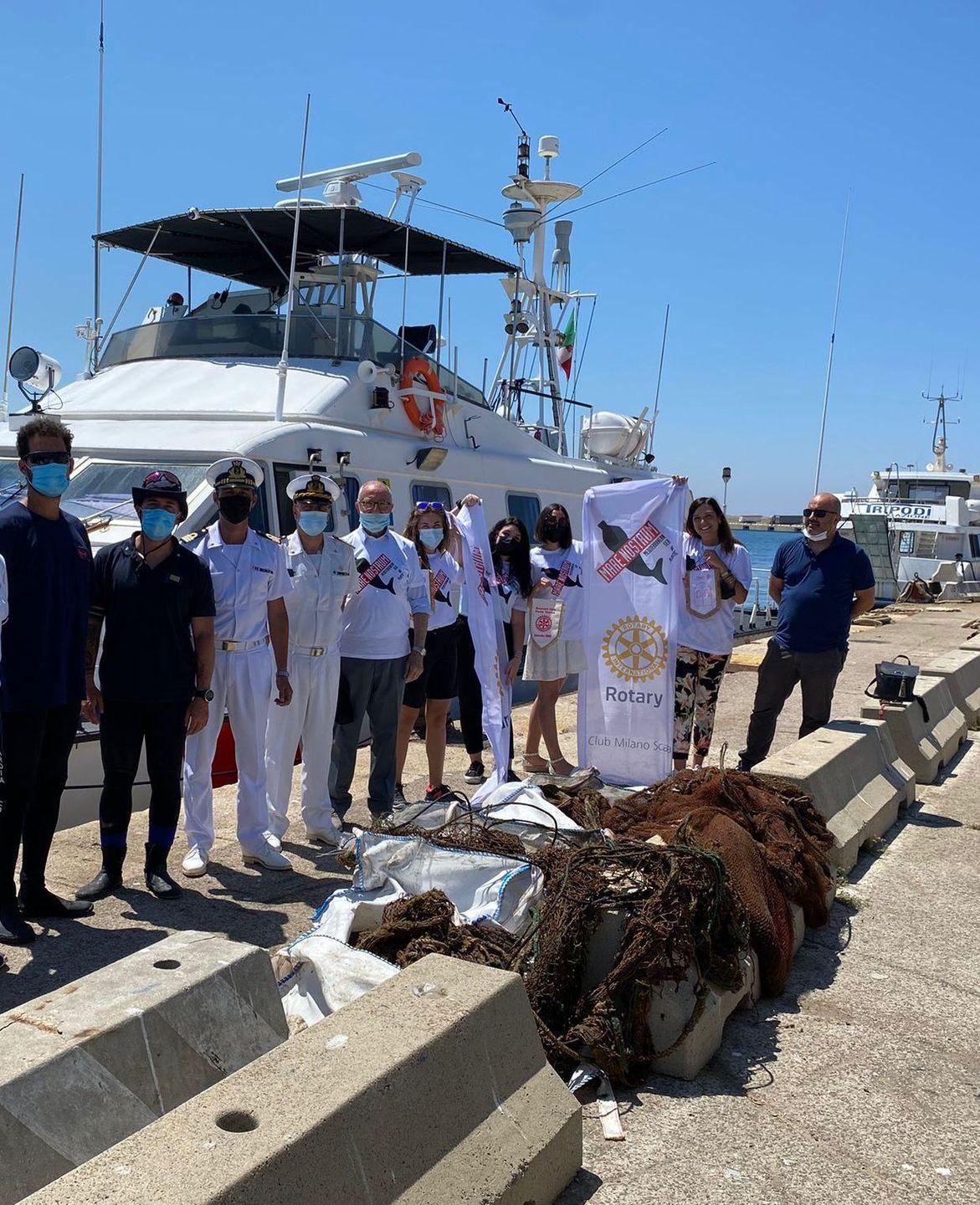 Lotta alle “reti fantasma” che soffocano il mare 