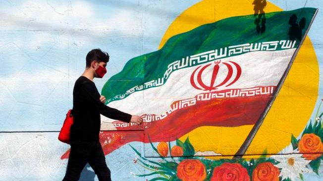 Iran: ha votato Khamenei, al via le elezioni presidenziali