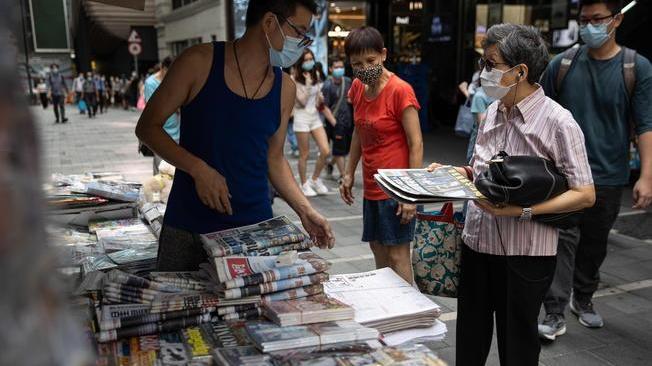 Hong Kong: a ruba le 500mila copie dell'Apple Daily