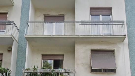 Il condominio di via Montebello dove è avvenuta la doppia truffa