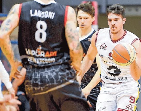 Luca Toniato in palleggio contro Bernareggio (foto Masini)