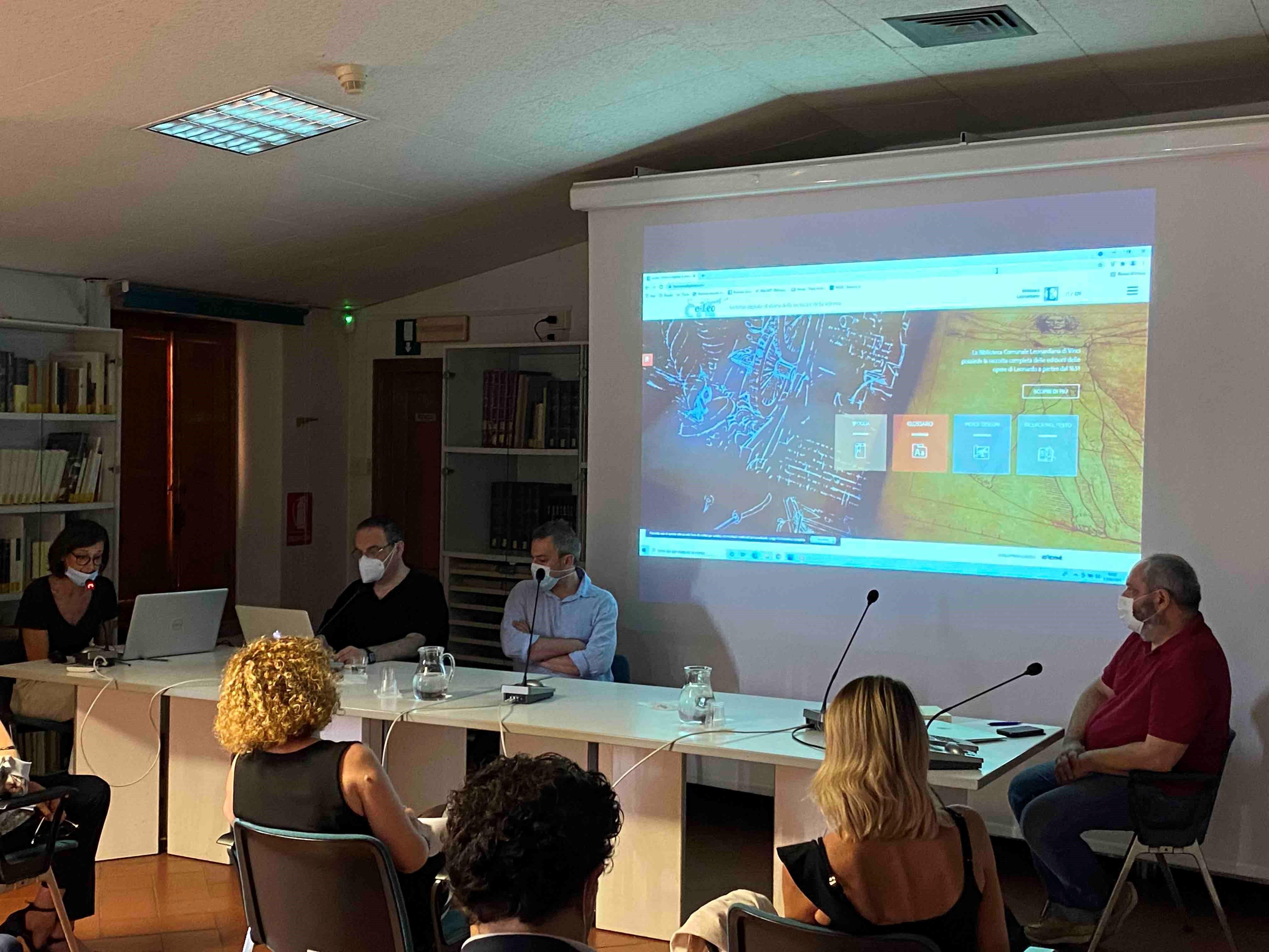 La presentazione di E-Leo che si è tenuta giovedì 17 all’interno della Biblioteca Leonardiana, centro di ricerca e documentazione per gli studi leonardiani