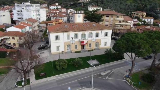 Partiti al lavoro per il voto: la destra di Massarosa senza Coluccini