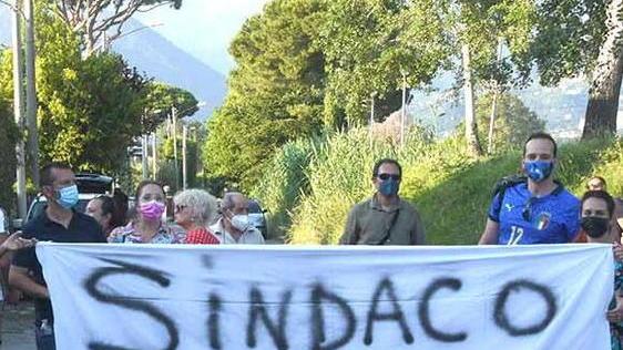 Blocco del traffico per i parcheggi