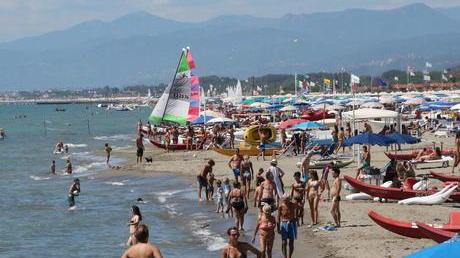 Bimba diabetica ha un malore ma viene cacciata da un bagnino