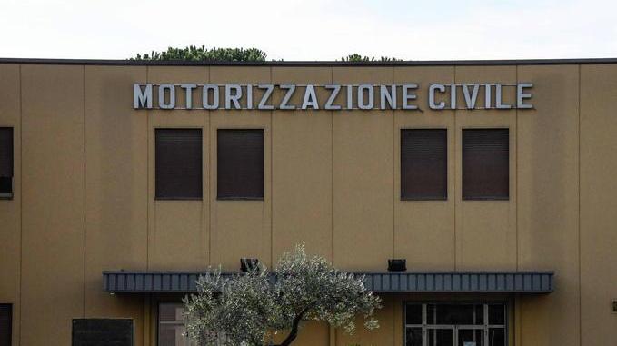 Condannato falsario dei certificati per la patente