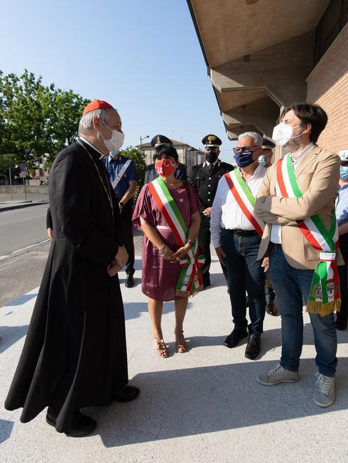 L’arcivescovo inizia la visita pastorale tra i ragazzi