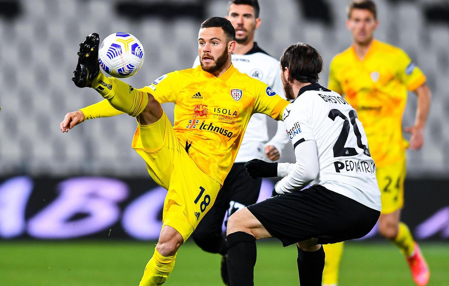 Il Leeds al Cagliari: vogliamo Nandez 