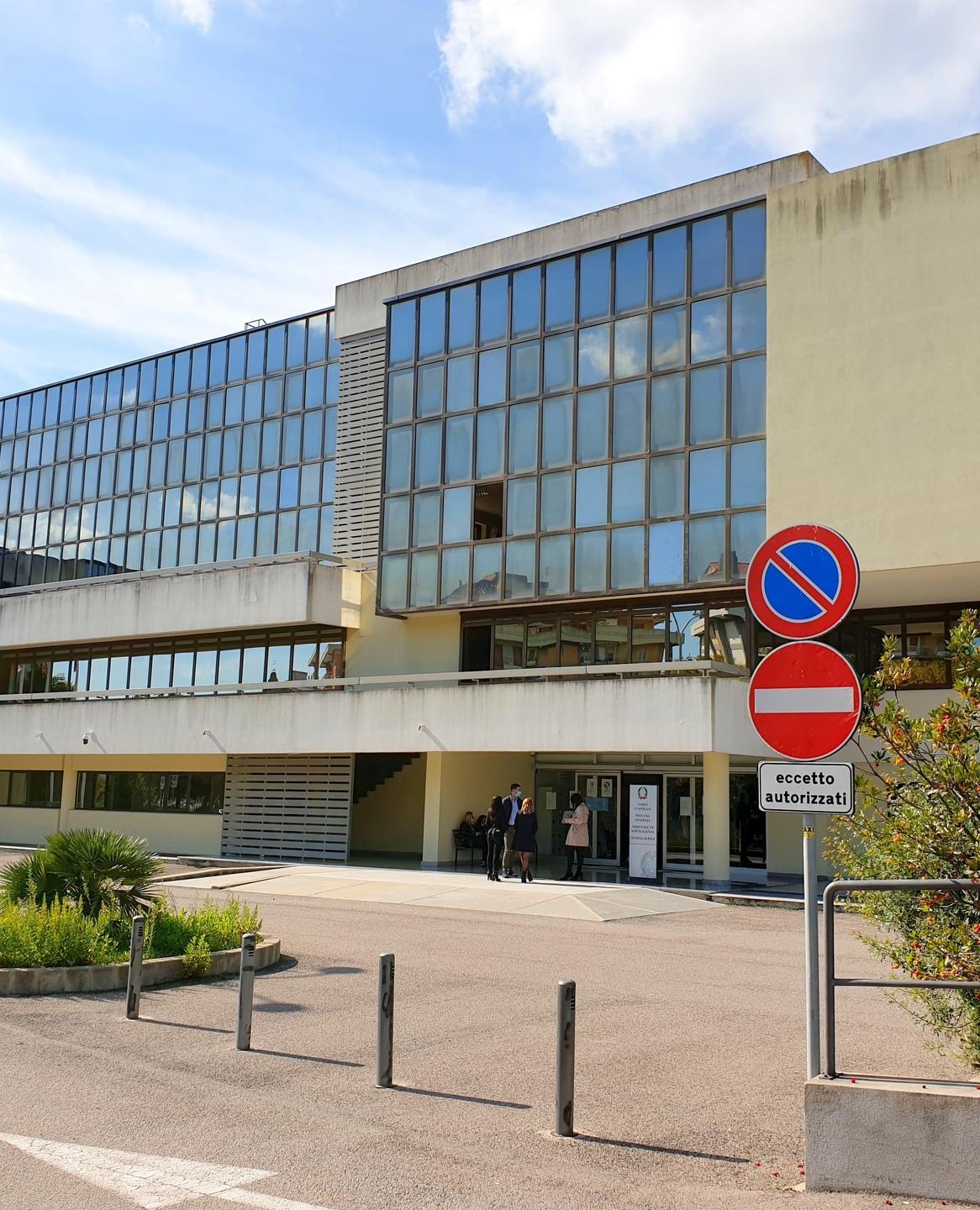 Il padre accusato di abusi ottiene l’audizione del figlio 