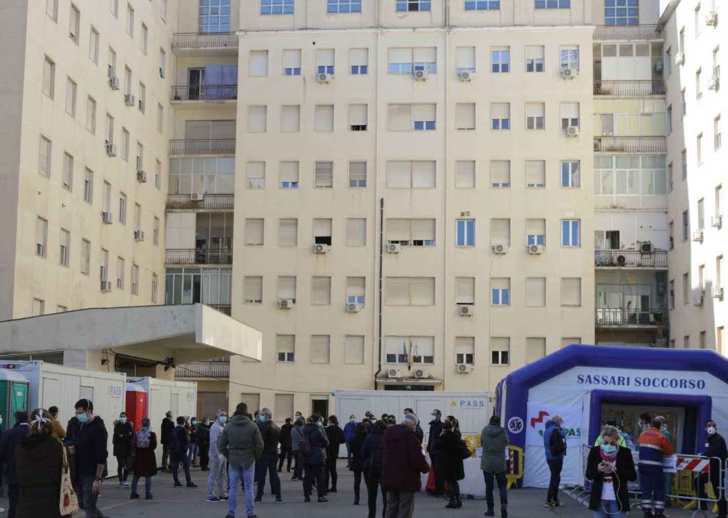 Sassari, in ospedale visite a caro prezzo 