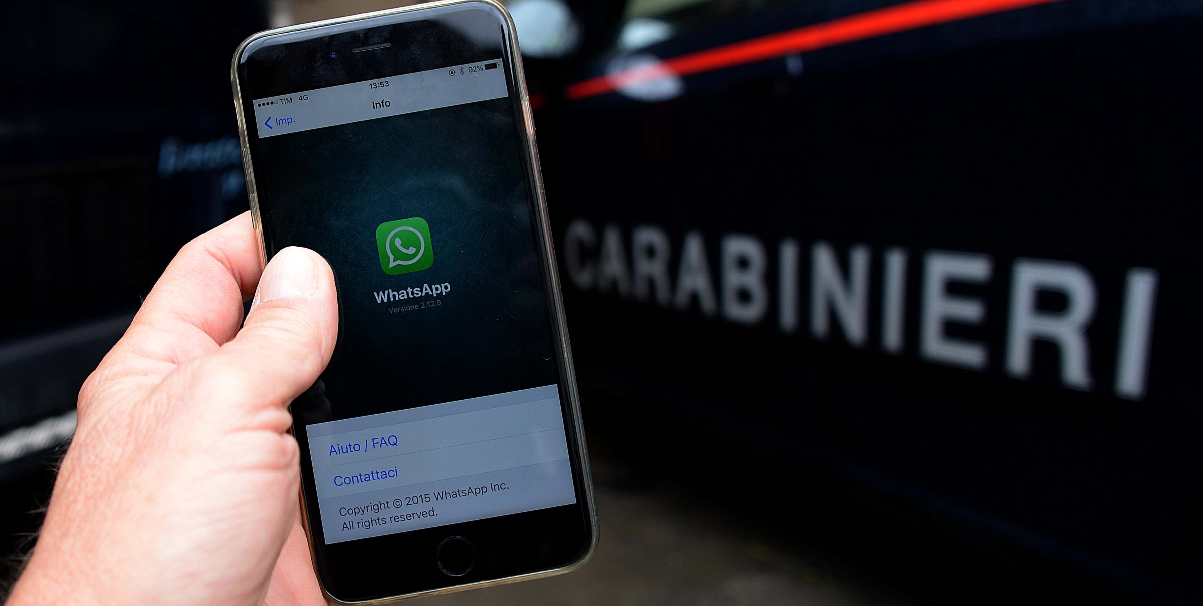 In chat inneggiano alla lotta armata: denunciati 5 minorenni 