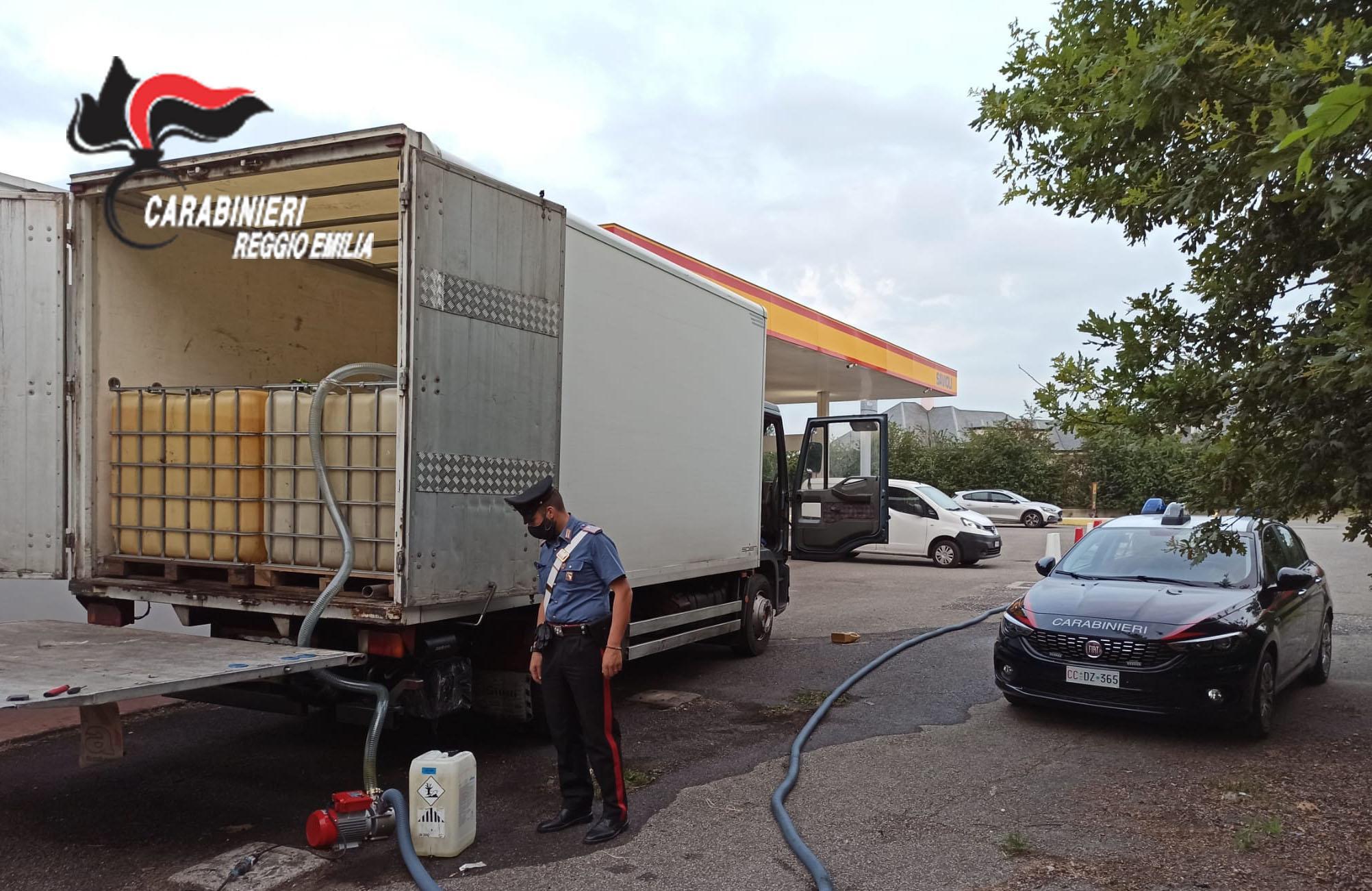 Ladri di gasolio al distributore, i carabinieri mandano a monte il colpo