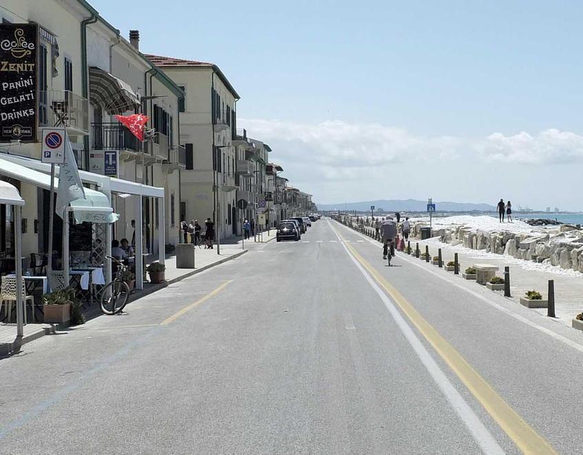Lungomare chiuso già da stasera, slittamento evitato dopo le polemiche 