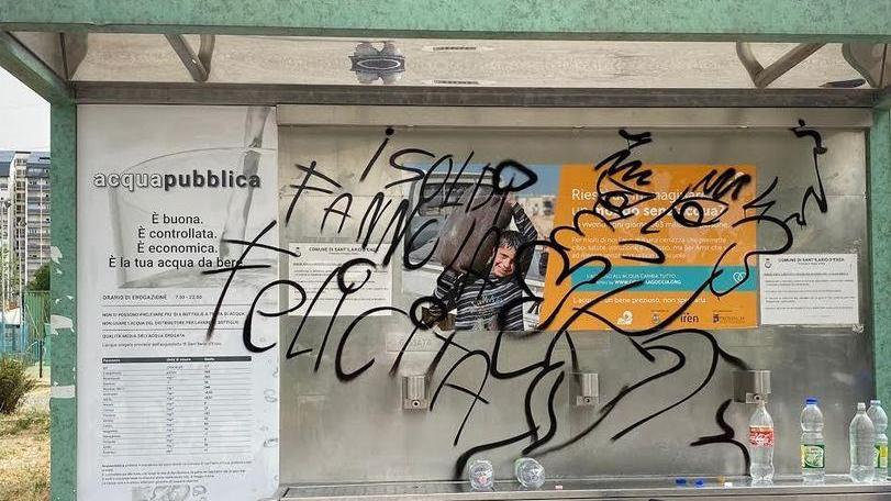 Scritte e danneggiamenti. Il Comune: serve rispetto e denuncia i vandali