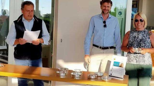 In 41 si sfidano sotto il caldo sorridono Allegrini e Martini
