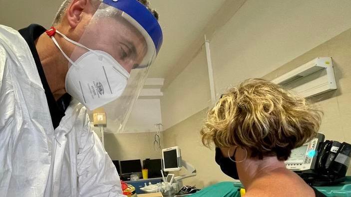Via alle vaccinazioni da lunedì anche nelle farmacie private