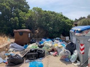 Rabbia a Pantogia: l’isola ecologica è una maxi discarica 