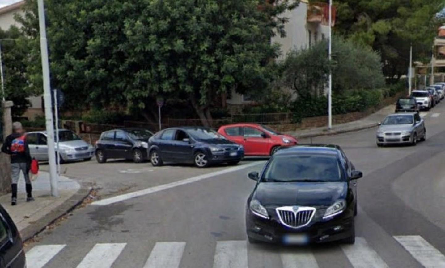 Sassari, strisce luminose salva pedoni 