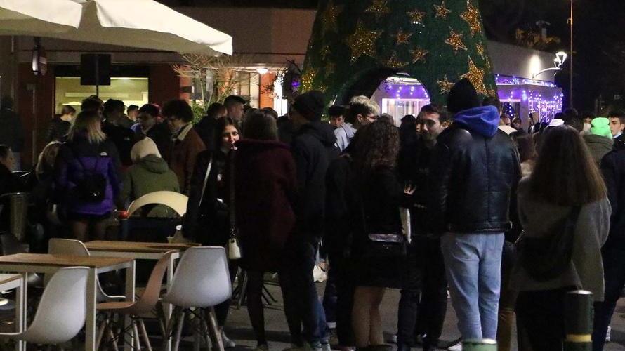 Movida a Marina: promossi i locali del centro e la vigilanza ma i giovani arrivano già ubriachi