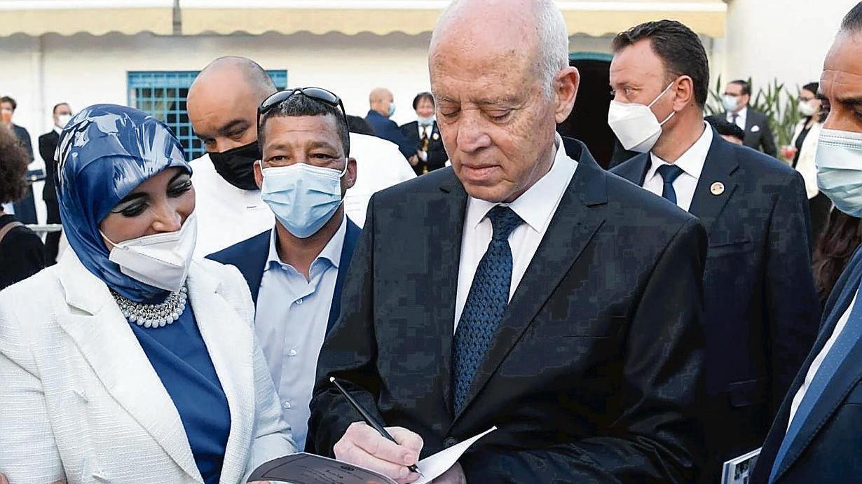 Said Talbi alla destra del presidente tunisino nei giorni scorsi a Roma