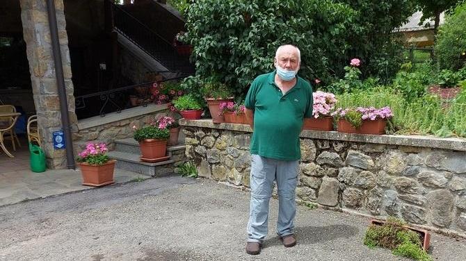 Il titolare dell'agriturismo sul luogo in cui ha trovato il cadavere