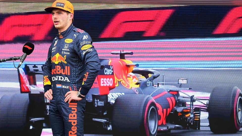 Una qualifica al Max Sainz salva la Ferrari