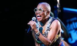 Dee Dee Bridgewater