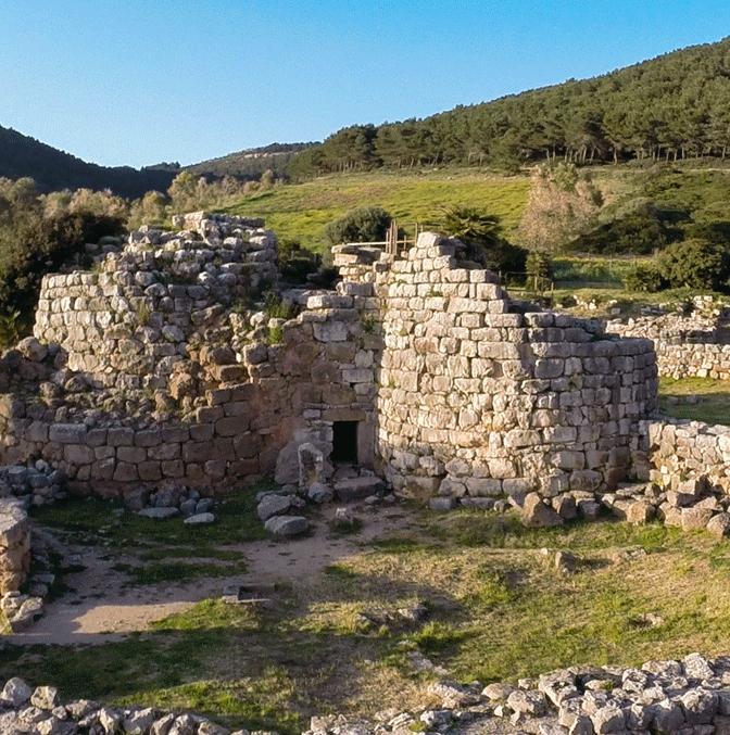Un turismo tra mare e nuraghi 
