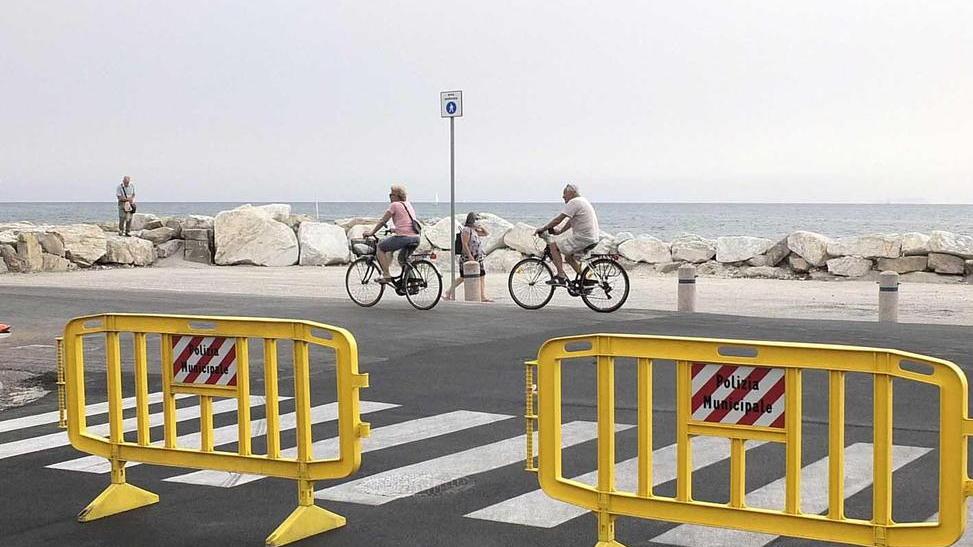 Marina di Pisa, i commercianti promuovono la chiusura del lungomare dalle 18.30